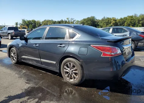 2015 Nissan Altima 2.5 z USA, uszkodzony, nr VIN 1N4AL3AP7FN912862